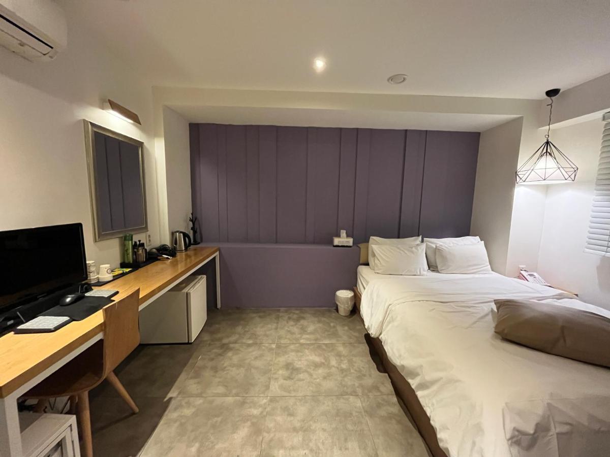 Hotel Yaja Hwajeong Station Коян Экстерьер фото