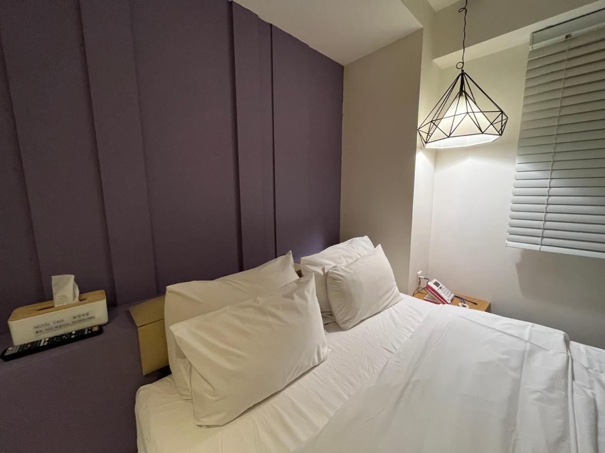 Hotel Yaja Hwajeong Station Коян Экстерьер фото