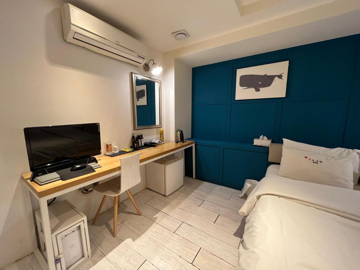 Hotel Yaja Hwajeong Station Коян Экстерьер фото