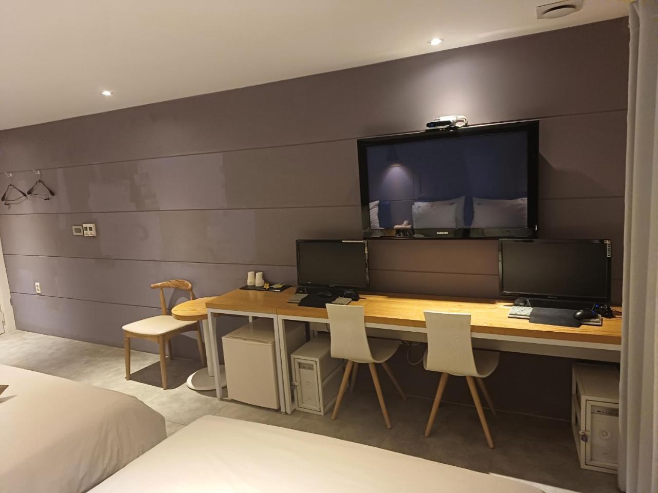 Hotel Yaja Hwajeong Station Коян Экстерьер фото